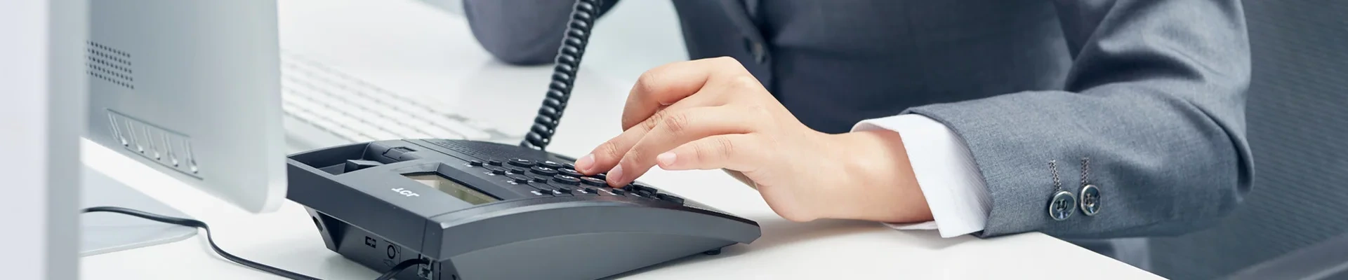 Jarri gurekin harremanetan