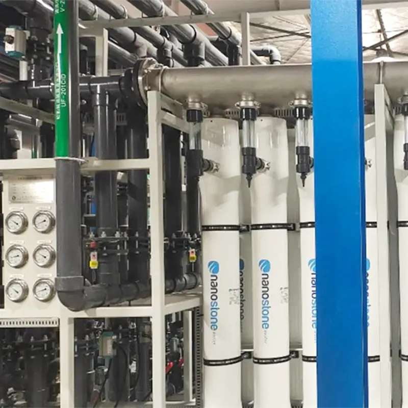 Hondakin-urak berrerabiltzeko ekipoak erdieroaleen industrian